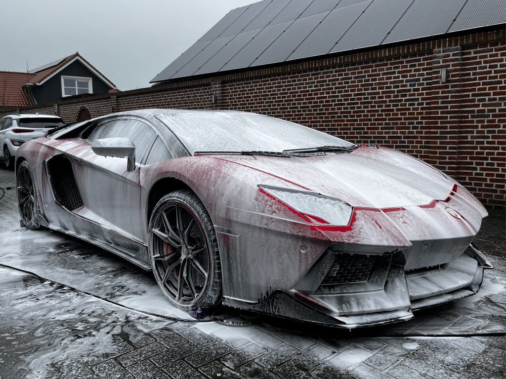 Lamborghini Aventador